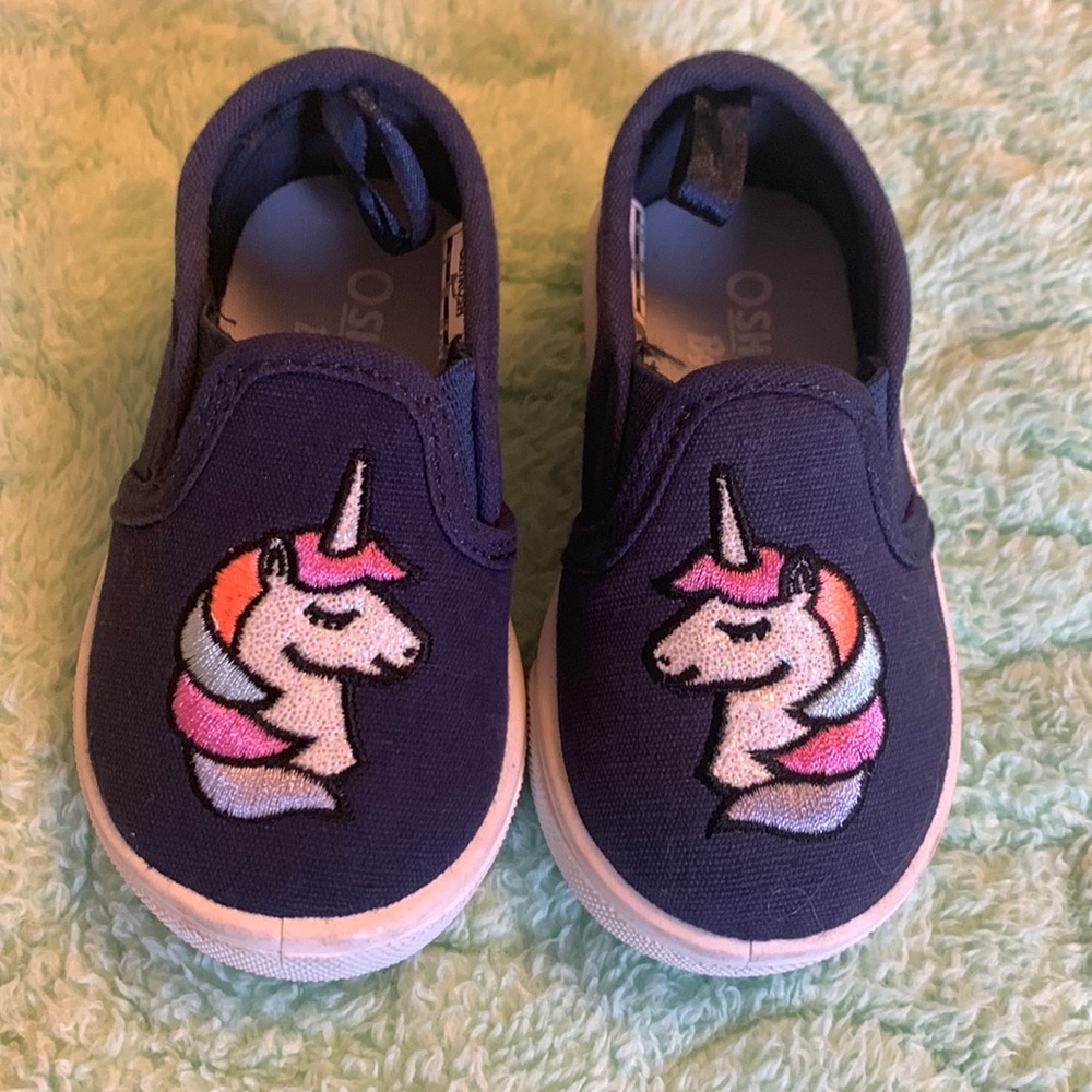Oshkosh B’gosh Unicorn shoes sz 4
